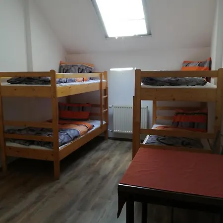 Hostel Koezseg Oenkormanyzat - Ifjusagi Szallas