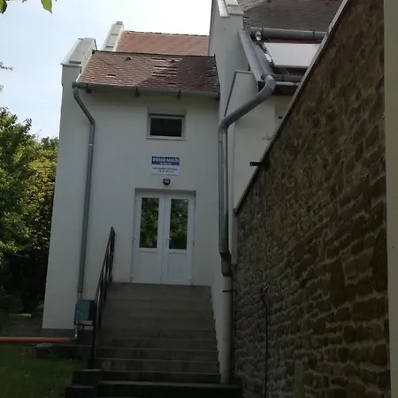 Hostel Koezseg Oenkormanyzat - Ifjusagi Szallas Tihany