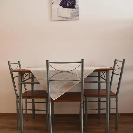 Koezseg Oenkormanyzat - Ifjusagi Szallas Hostel