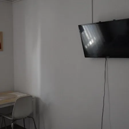 Hostel Koezseg Oenkormanyzat - Ifjusagi Szallas